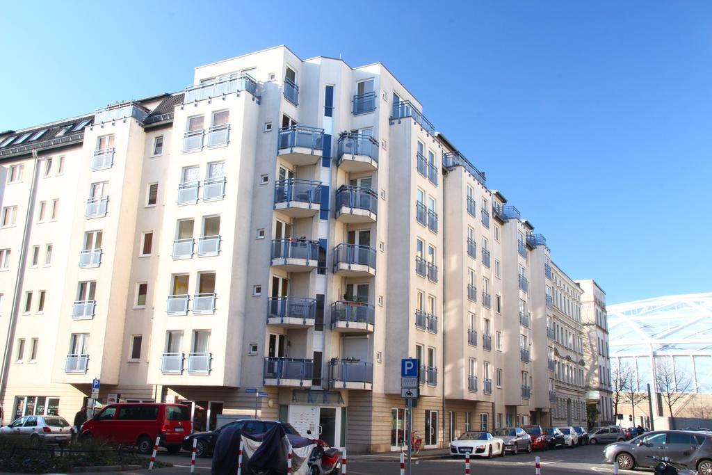 Littlehome I Wasserbett Im Zentrum Leipzigs Apartment